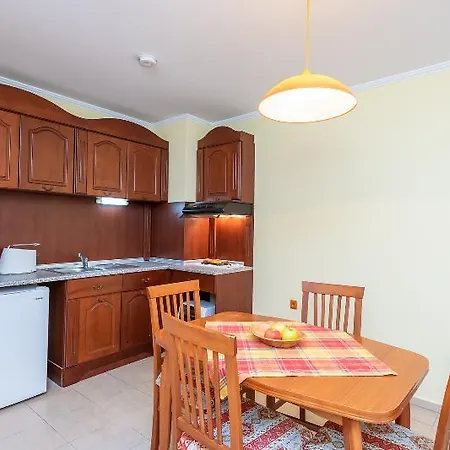 Szálloda D&s - Severina Napospart