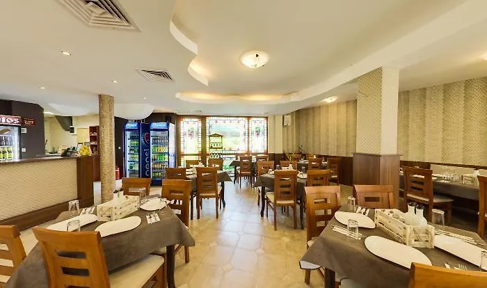 Хотел северина 3*