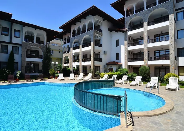 Хотел северина 3*